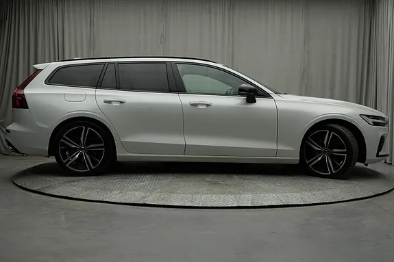 Volvo V60 2021 photo 4