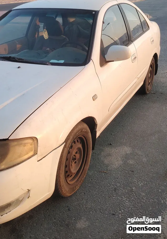 Nissan Sunny 2009 photo 5