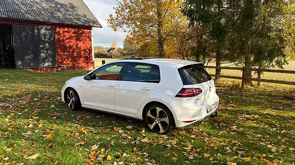 Volkswagen Golf 7 2014 photo 2