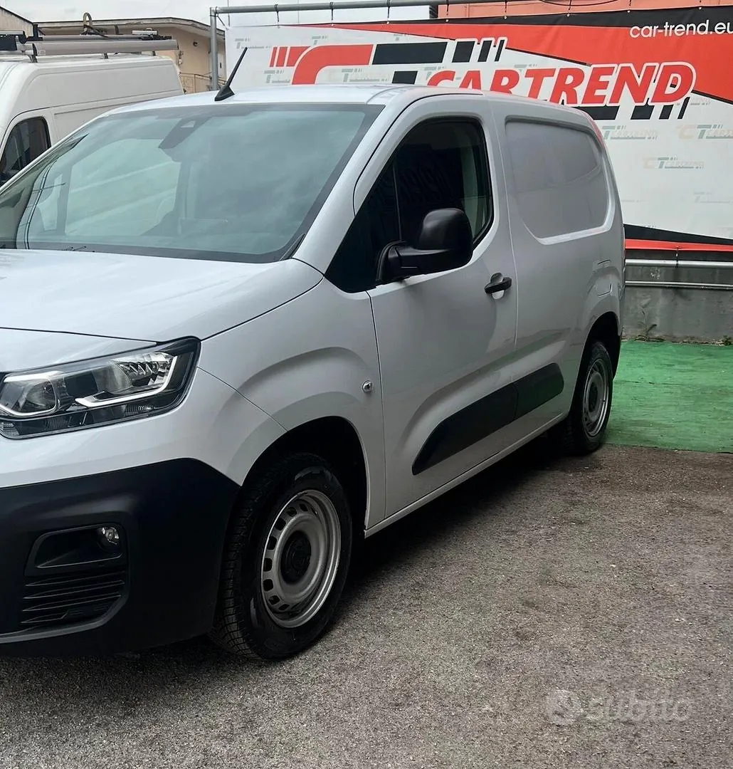 Fiat Doblo 2023 photo 2