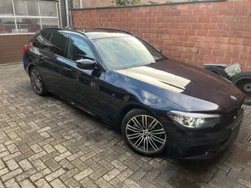 BMW 520I