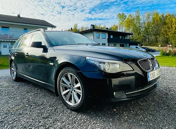 BMW 523I