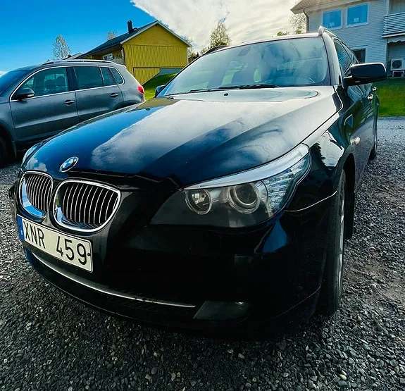 BMW 523I 2007 photo 2