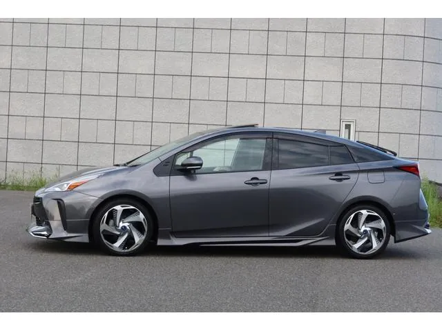 Toyota Prius 2021 photo 3