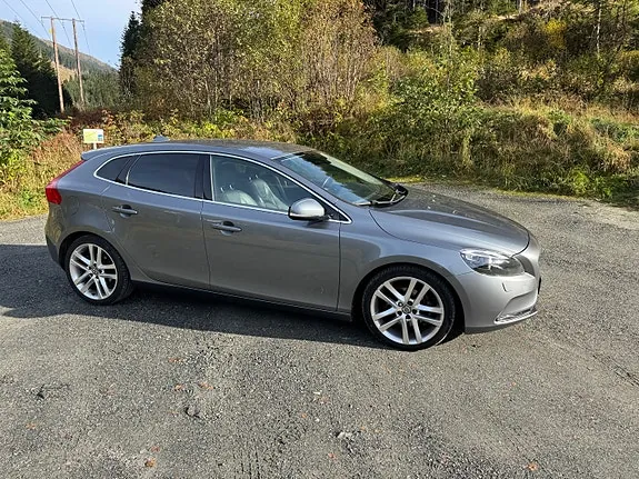 Volvo V40 2015 photo 4