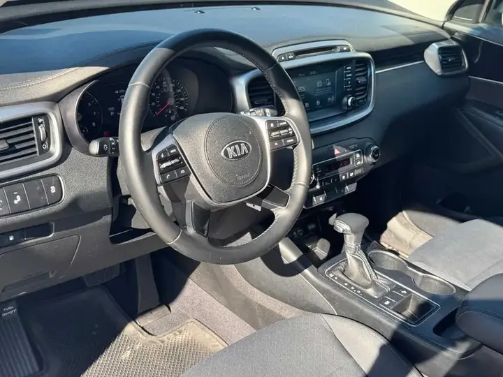 Kia Sorento 2019 photo 2