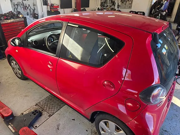 Toyota Aygo 2009 photo 2