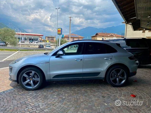 Porsche Macan 2016 photo 2