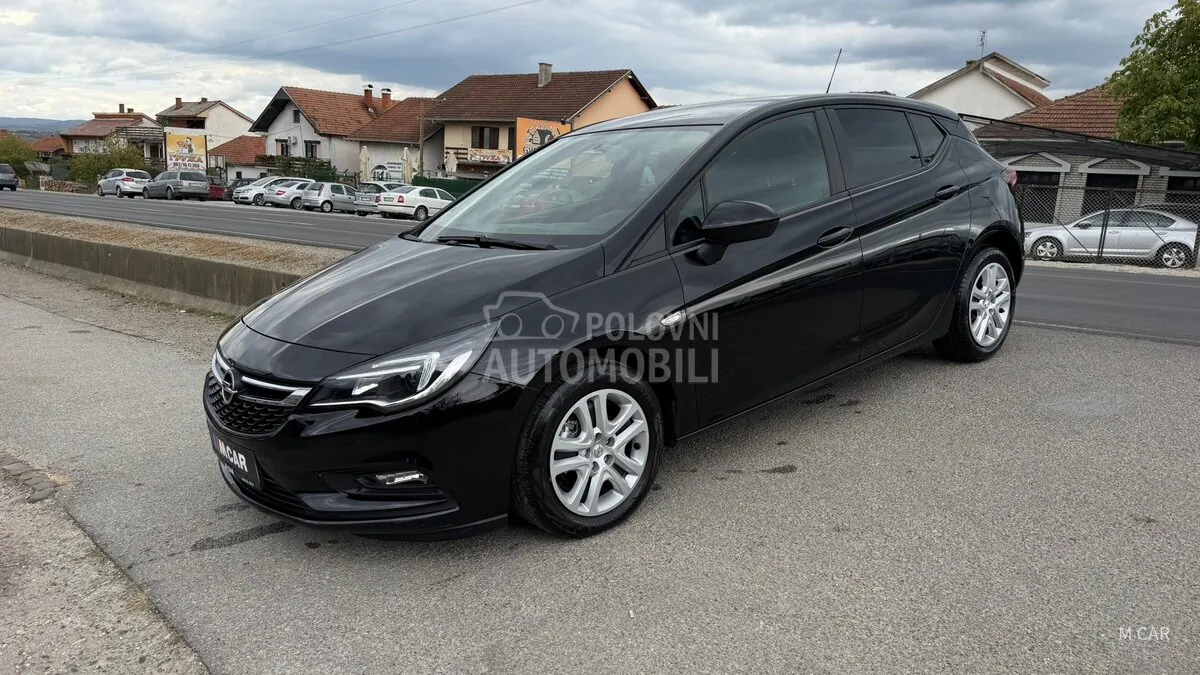 Opel Astra K 2016 photo 2