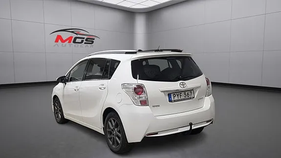 Toyota Verso 2015 photo 4