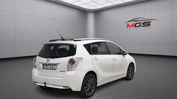 Toyota Verso 2015 photo 3