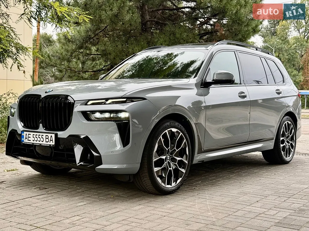 BMW X7
