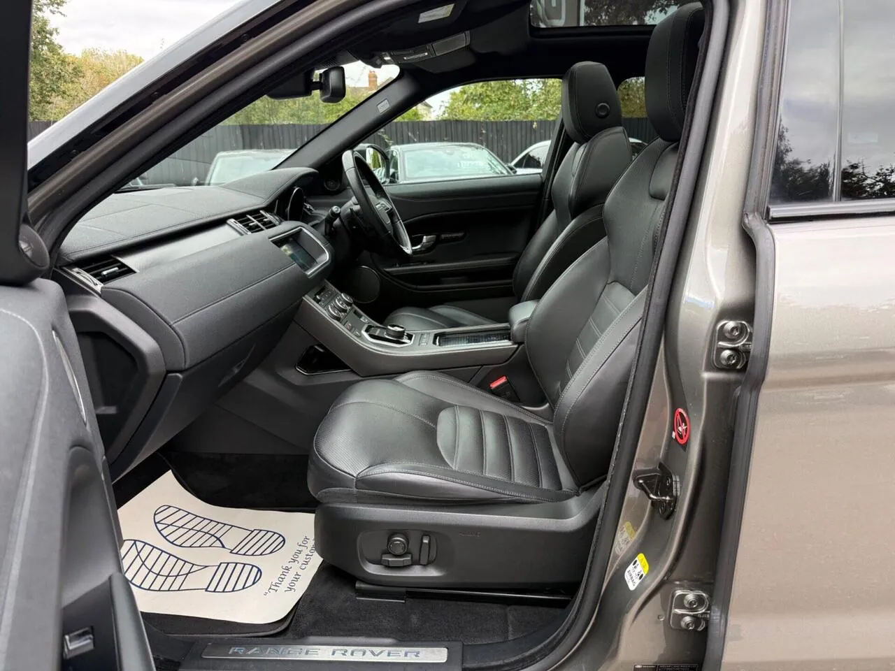 Land Rover Range Rover Evoque 2018 photo 3