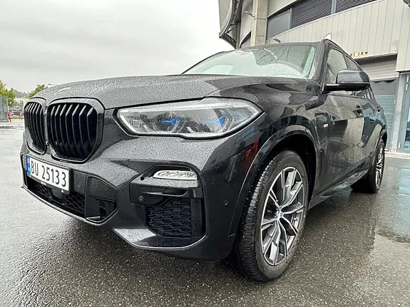 BMW X5 2021 photo 2