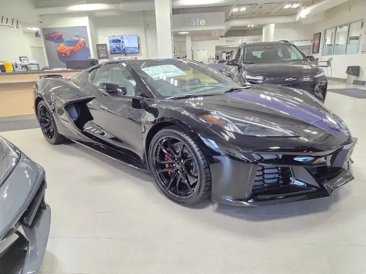 Chevrolet Corvette 2027 photo 3