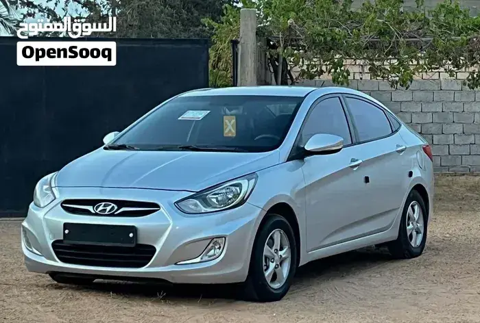 Hyundai Accent 2012 photo 3