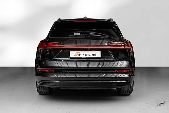 Audi E-Tron 2021 photo 2