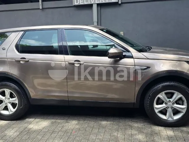 Land Rover Discovery Sport 2016 photo 2