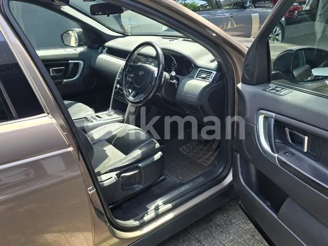 Land Rover Discovery Sport 2016 photo 4