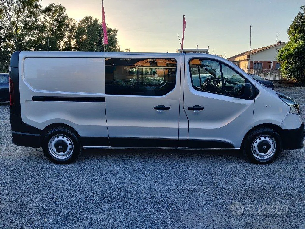Renault Trafic 2018 photo 4