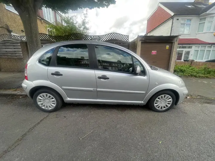 Citroen C3 2010 photo 4