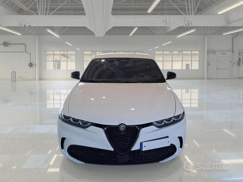 Alfa Romeo Tonale 2023 photo 2