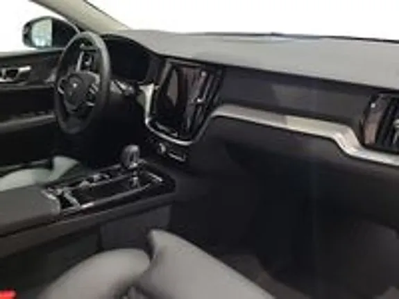 Volvo V60 2026 photo 5