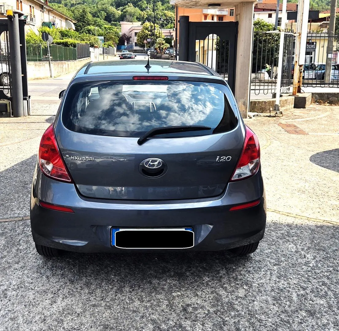 Hyundai I20 2014 photo 2