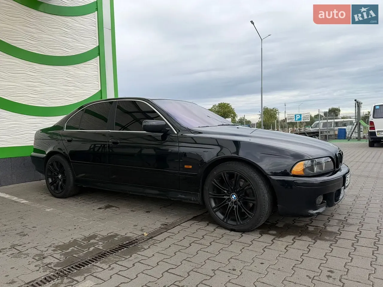 BMW 5 Series 2002 photo 3