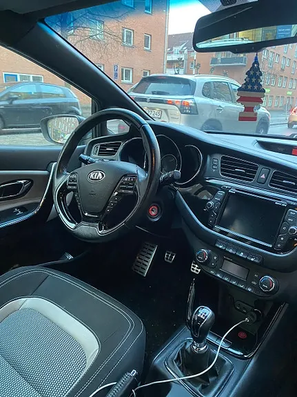 Kia Proceed