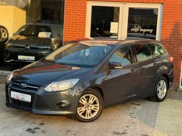 Ford Focus 2011 photo 2