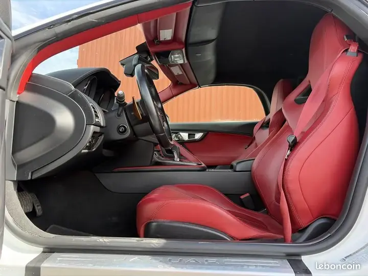 Jaguar F-Type 2014 photo 5