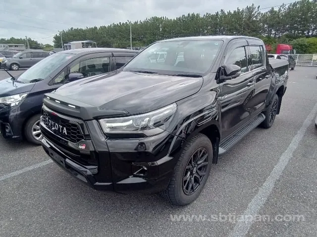 Toyota Hilux 2024 photo 2