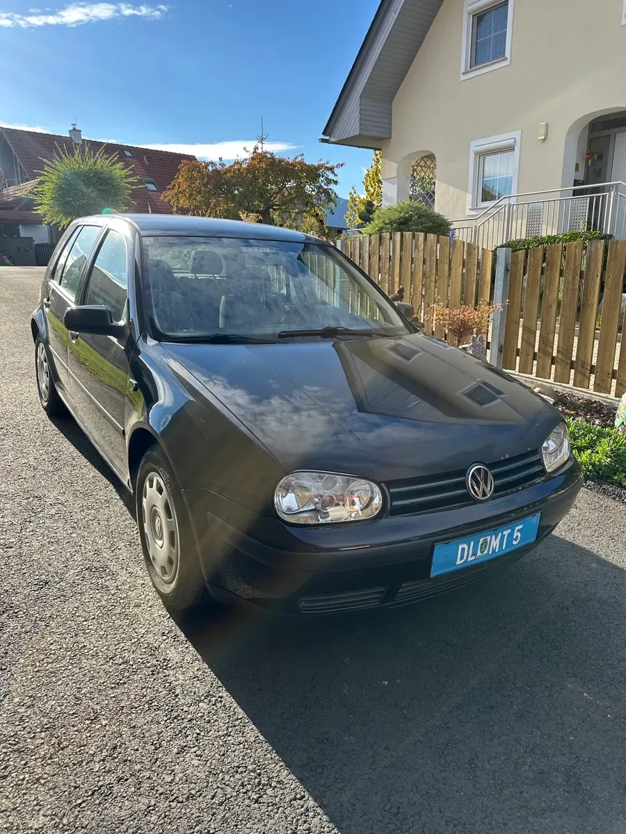 Volkswagen Golf 1999 photo 2