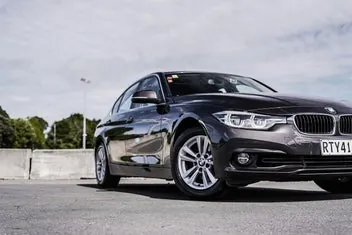 BMW 318I 2016 photo 5