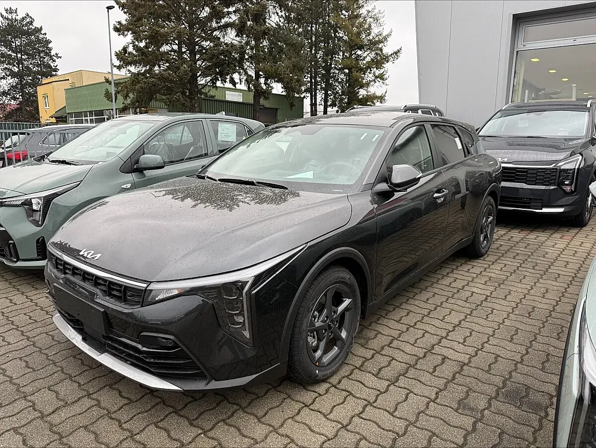 Kia K4