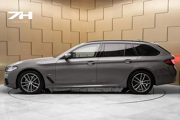 BMW 530E 2021 photo 2