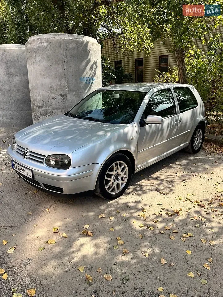 Volkswagen Golf 2002 photo 2