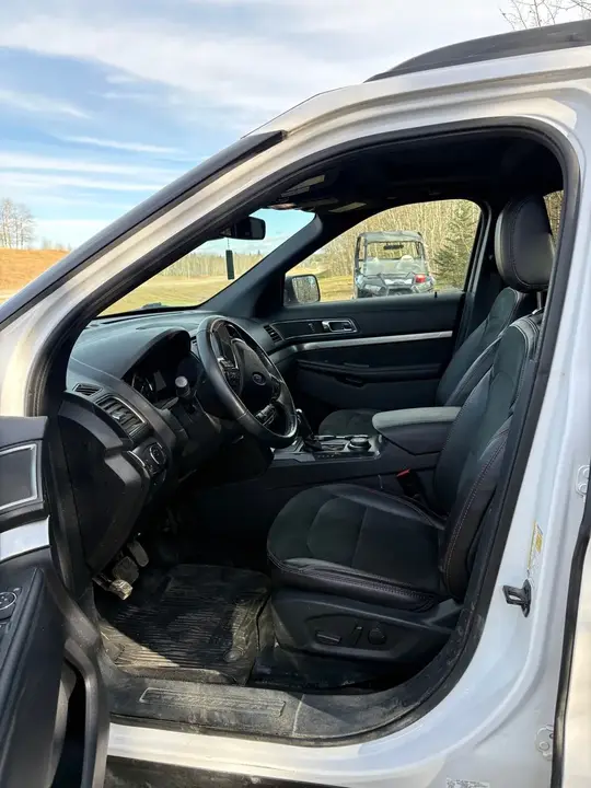 Ford Explorer 2019 photo 4