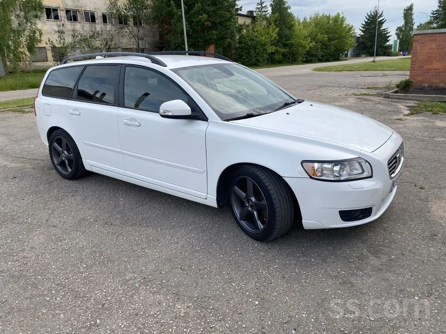 Volvo V50 2009 photo 3