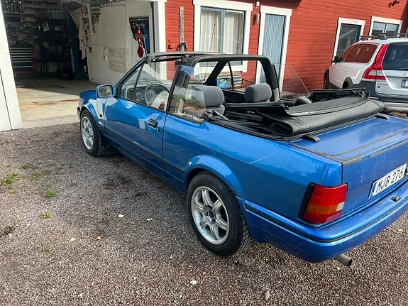 Ford Escort 1986 photo 5