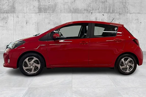 Toyota Yaris 2016 photo 2