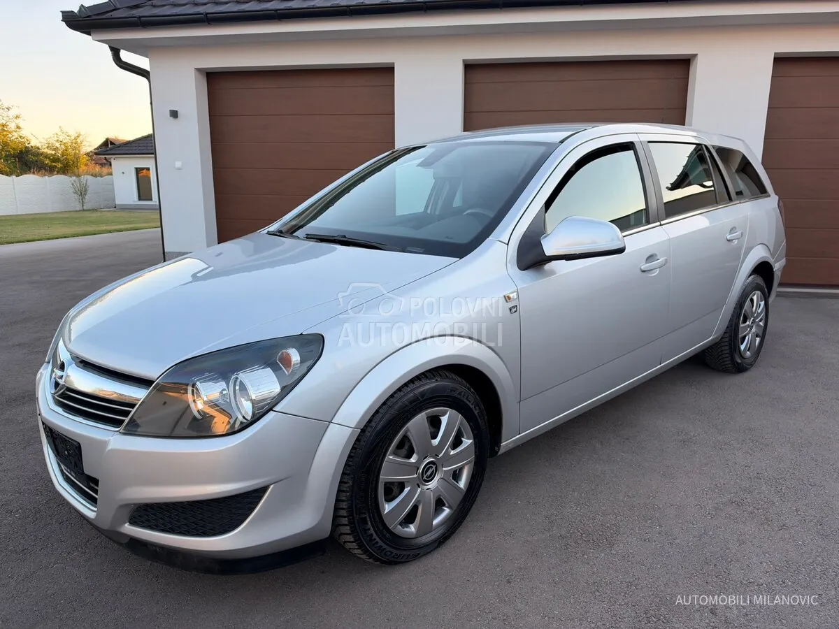 Opel Astra H 2010 photo 3