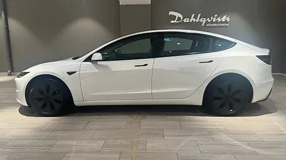 Tesla Model 3 2024 photo 5