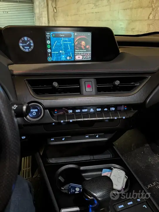 Lexus Ux 2019 photo 5