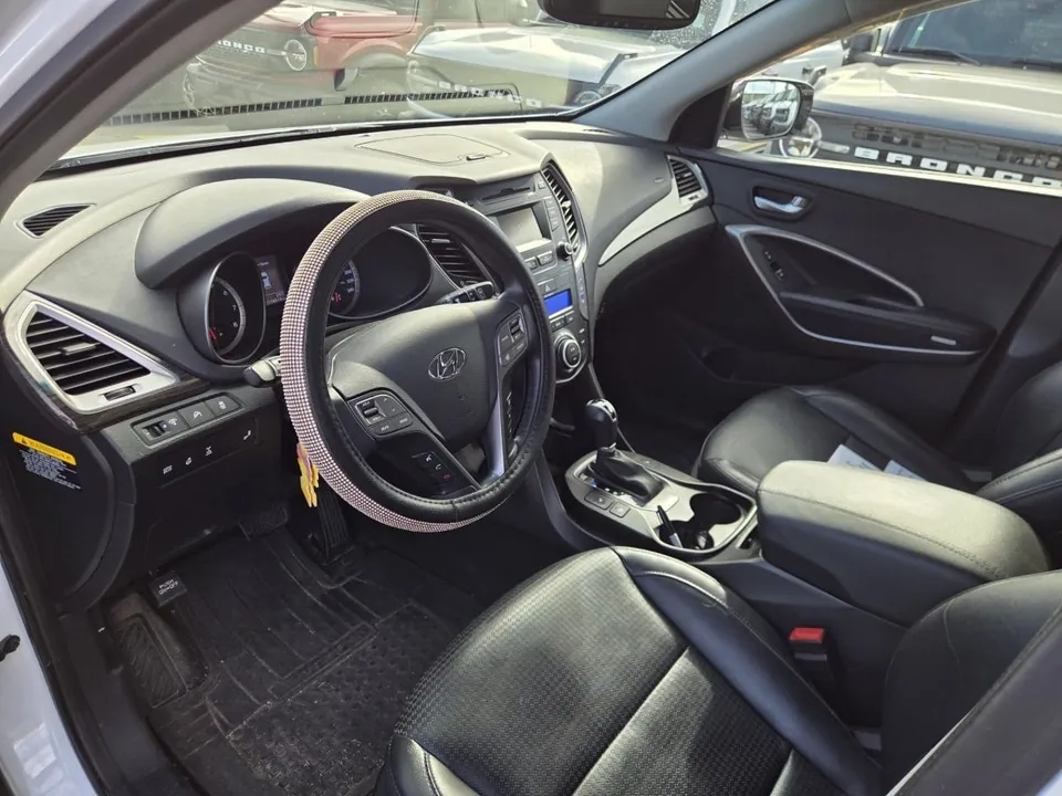 Hyundai Santa Fe 2015 photo 2