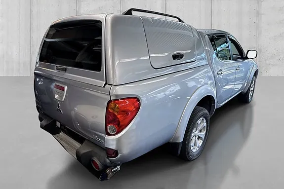 Mitsubishi L200 2012 photo 3