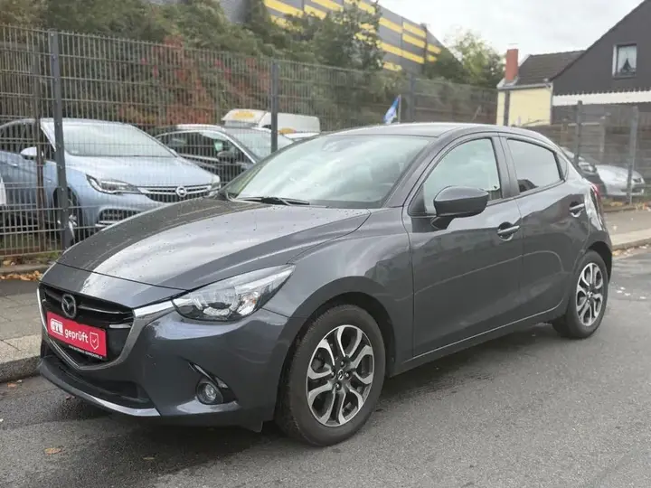 Mazda 2