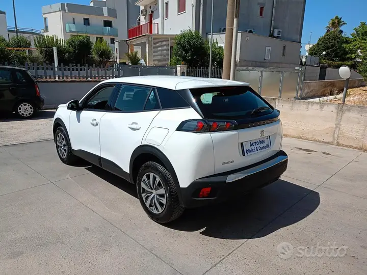 Peugeot 2008 2021 photo 3