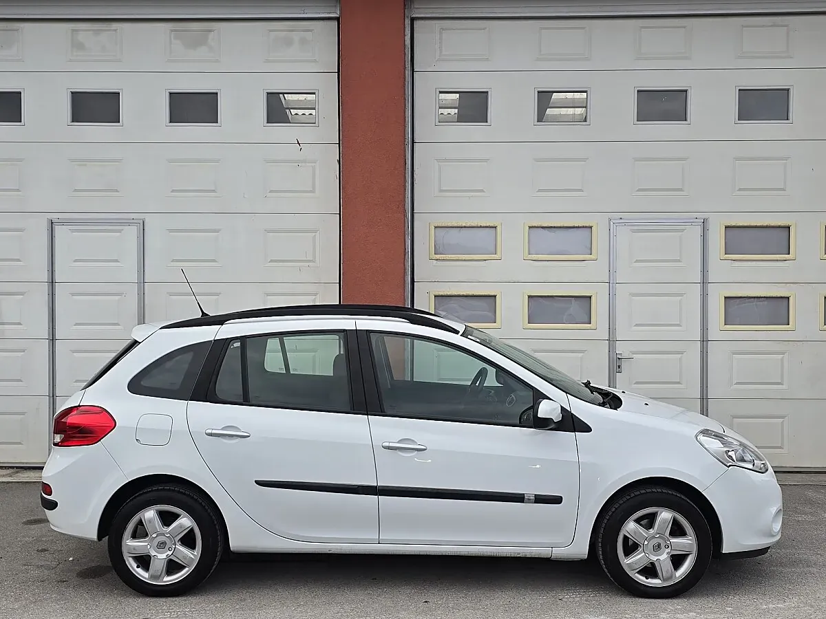 Renault Clio 2009 photo 3